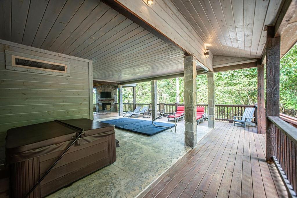 Merlot Mountain - Heated Spa Pool And Hot Tub! Cabin Broken Bow Extérieur photo