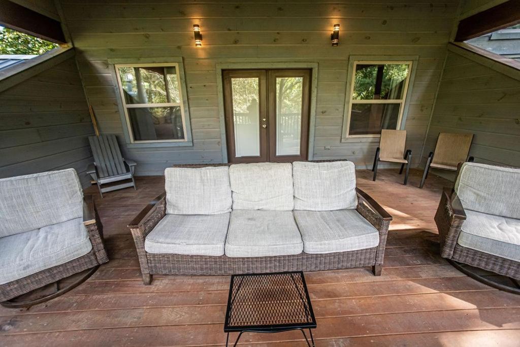 Merlot Mountain - Heated Spa Pool And Hot Tub! Cabin Broken Bow Extérieur photo