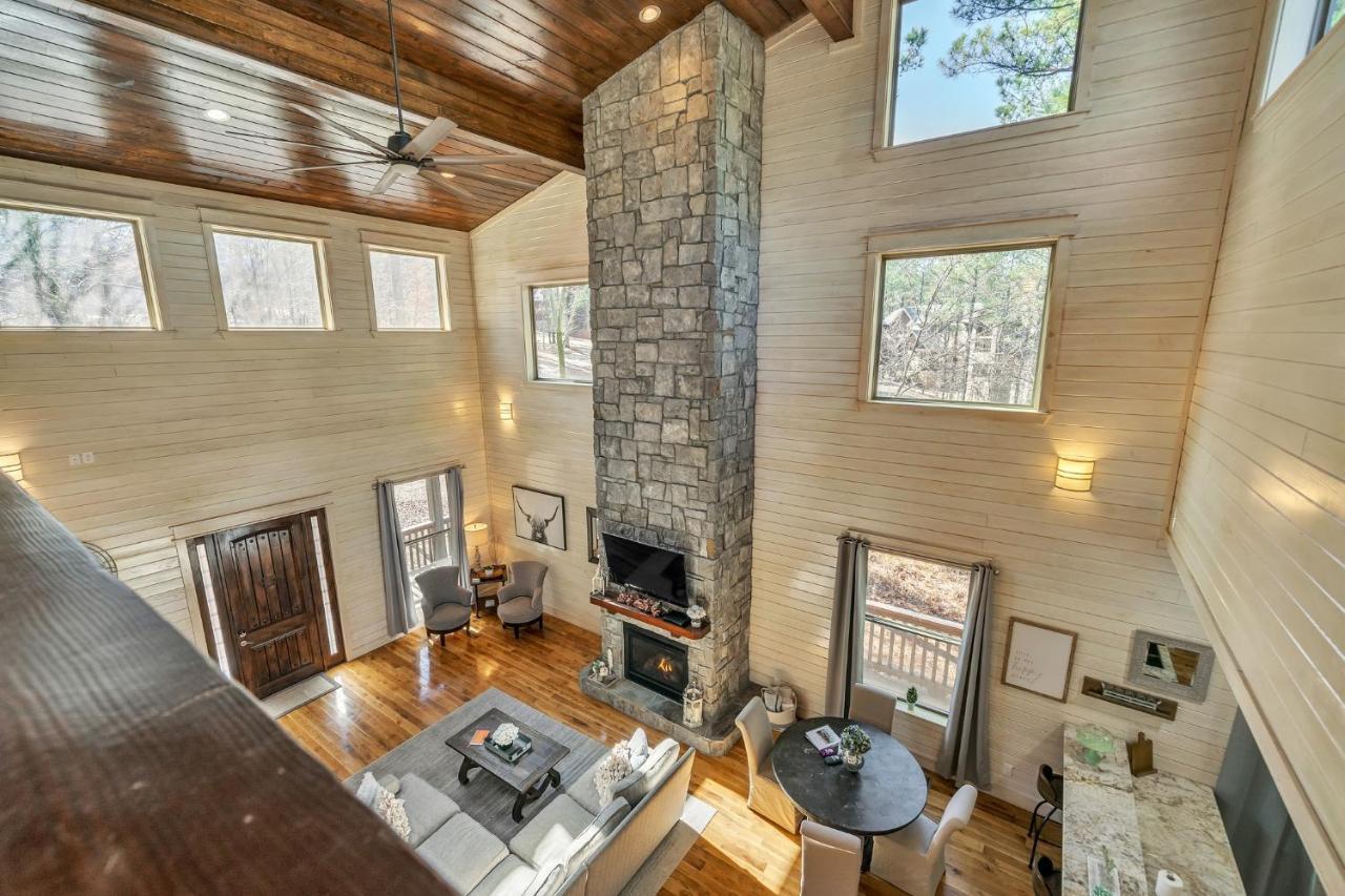 Merlot Mountain - Heated Spa Pool And Hot Tub! Cabin Broken Bow Extérieur photo