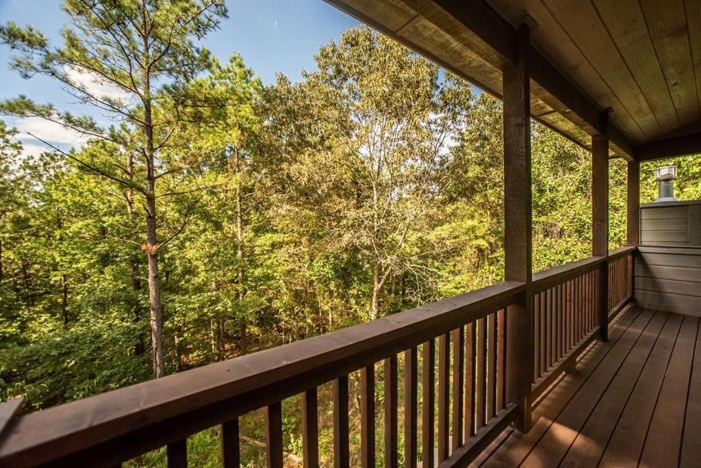 Merlot Mountain - Heated Spa Pool And Hot Tub! Cabin Broken Bow Extérieur photo
