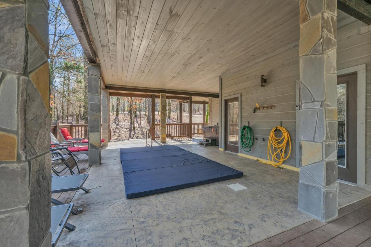 Merlot Mountain - Heated Spa Pool And Hot Tub! Cabin Broken Bow Extérieur photo