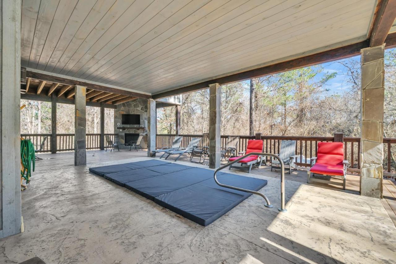 Merlot Mountain - Heated Spa Pool And Hot Tub! Cabin Broken Bow Extérieur photo