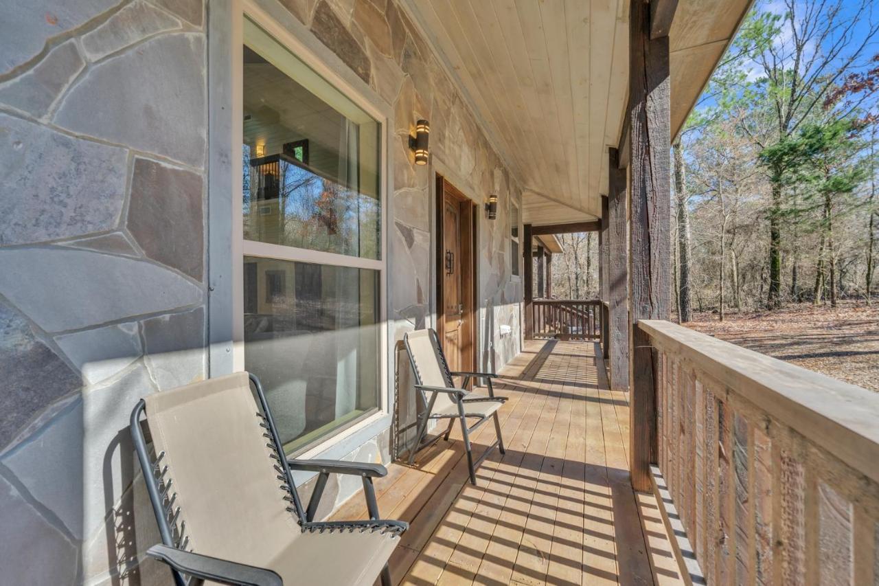 Merlot Mountain - Heated Spa Pool And Hot Tub! Cabin Broken Bow Extérieur photo