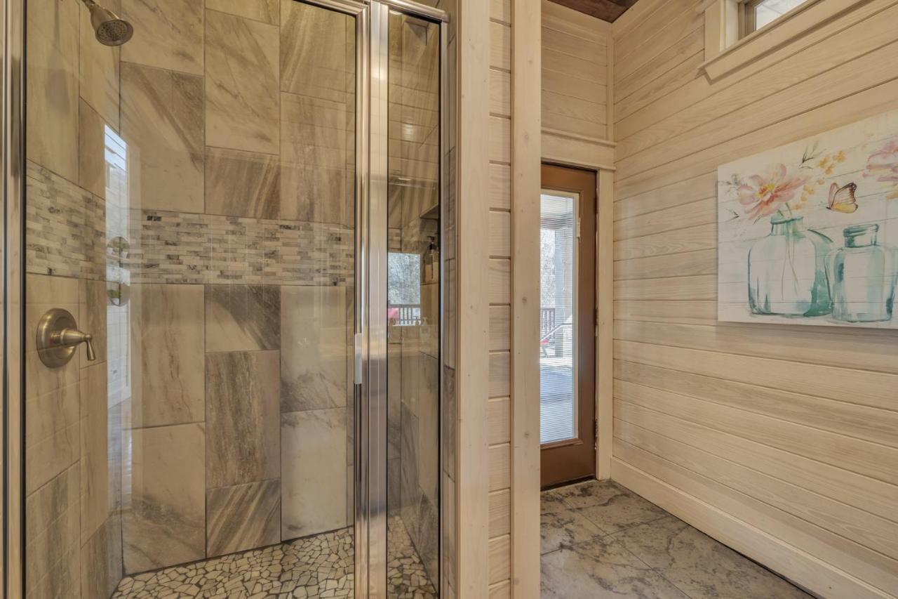 Merlot Mountain - Heated Spa Pool And Hot Tub! Cabin Broken Bow Extérieur photo